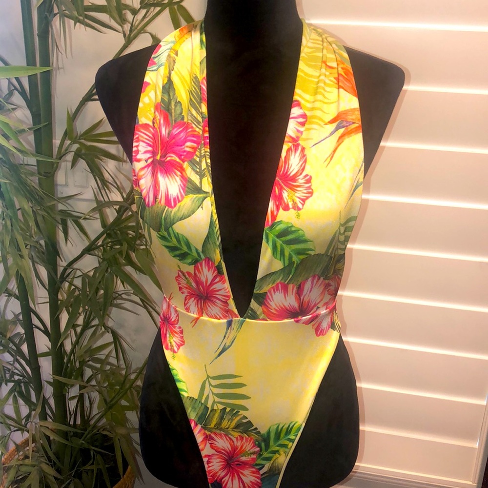 Pretty Little Thing Tropical Halter Brazilian Cut